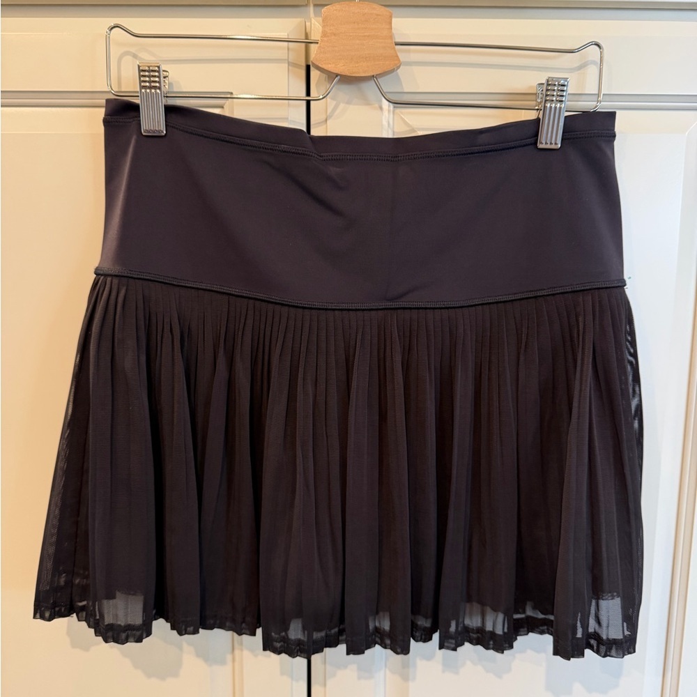 Athleta A-Game Mesh Skort  ⭐️small flaws